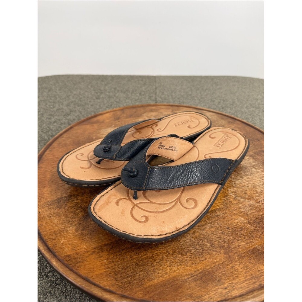 Born Sandals Wm 8M Blue Leather Thong Flip Flop Comfort Toe Post Summer Vacation